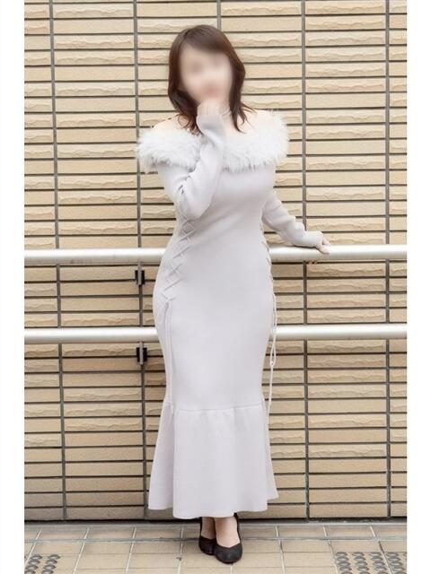 ゆゆ 奥鉄オクテツ大阪（駅待ち合わせ型人妻デリヘル）