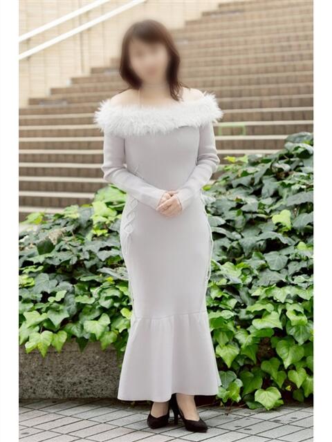 ゆゆ 奥鉄オクテツ大阪（駅待ち合わせ型人妻デリヘル）