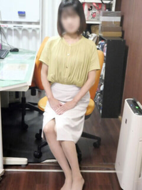 月山 誘惑マル秘ミセス(人妻デリヘル)