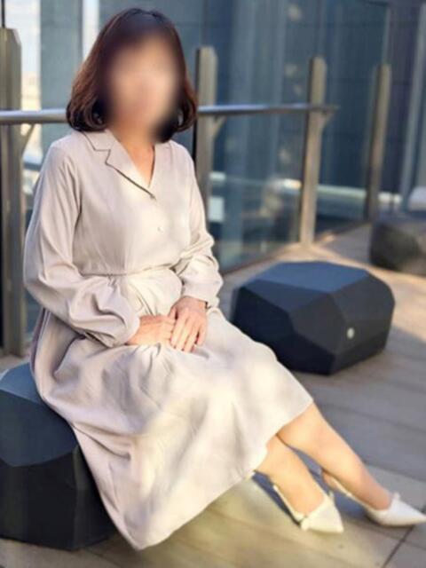 えみ 池袋おかあさん（待ち合わせ型ヘルス）