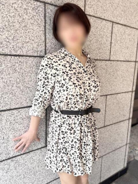 りょう 池袋おかあさん（待ち合わせ型ヘルス）