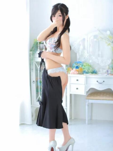 びび スピード日本橋店（ホテヘル＆デリヘル）