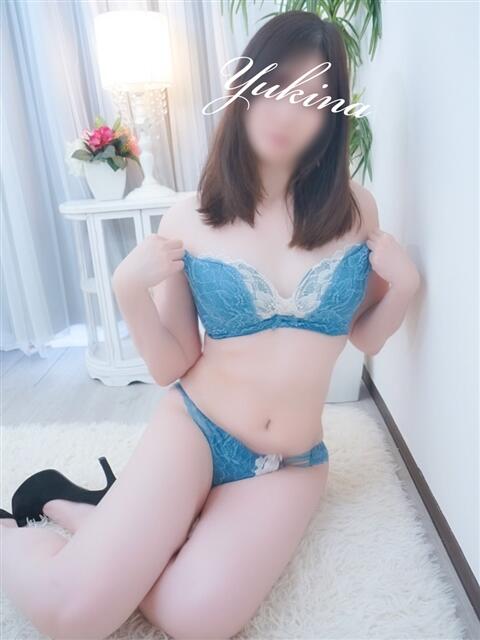 ゆきな 西船人妻花壇（人妻デリヘル）