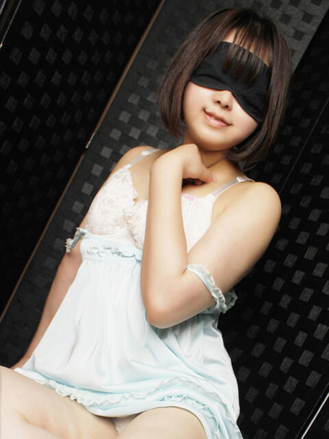 しの 全裸のいいなり美女OR満員ちかん電車(ホテヘル&デリヘル)