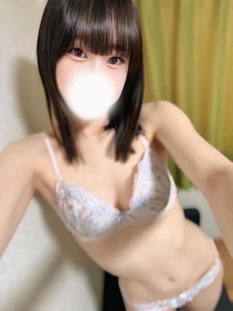 えま※清楚系女子のHな姿に興奮 即イキ淫乱倶楽部 柏店（デリヘル）