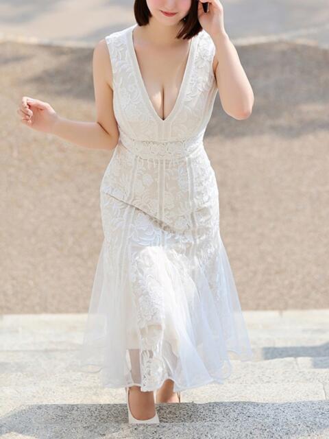 元谷 彩花 マダム麗奈大阪（会員制VIP専用デリヘル）