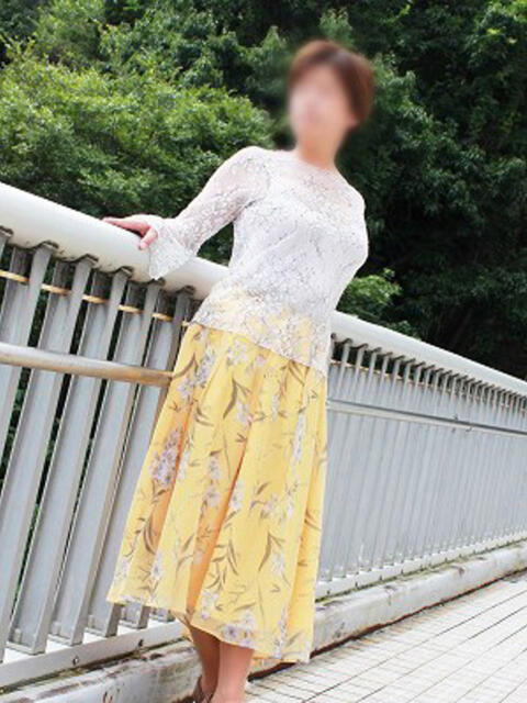 まみ 完熟ばなな神戸・三宮店(待ち合わせ型熟女デリヘル)