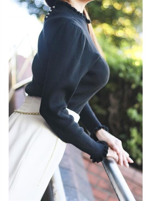 まこ 奥鉄オクテツ神奈川店（デリヘル市場グループ）（駅待ち合わせ型人妻デリヘル）