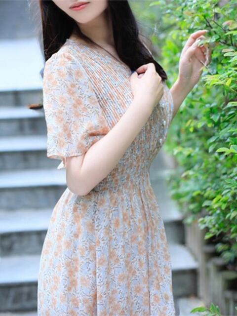 まりな CELEB FACE FUKUOKA(人妻デリヘル)