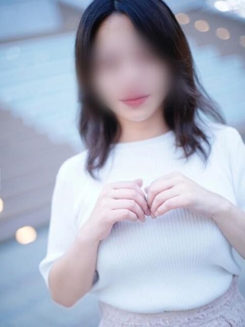 しずか CELEB FACE FUKUOKA(人妻デリヘル)