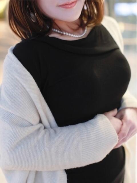 かなこ CELEB FACE FUKUOKA（人妻デリヘル）