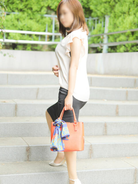 奈穂 出会い系人妻ネットワーク 五反田~品川編(人妻系デリヘル)