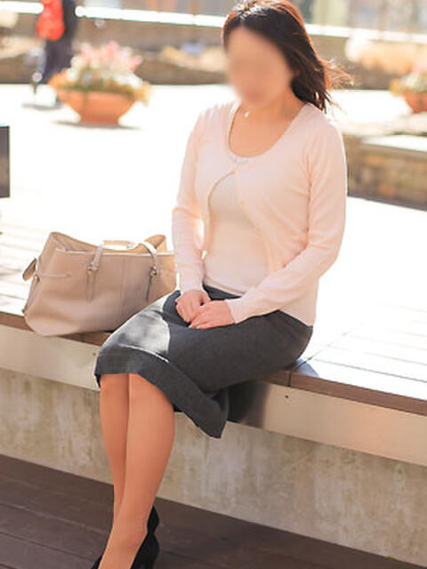 麻友(まゆ) 出会い系人妻ネットワーク 五反田~品川編(人妻系デリヘル)