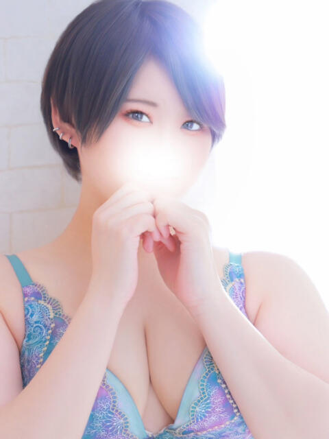 めい ぽっちゃり巨乳素人専門店ぷにめろ西船橋店（ぽっちゃり系デリヘル）