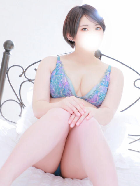 めい ぽっちゃり巨乳素人専門店ぷにめろ西船橋店（ぽっちゃり系デリヘル）