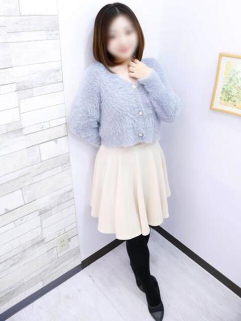 まこ 秋葉原鑑賞ガール（オナクラ）