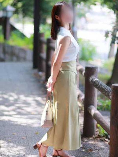 ひな 出会い系人妻ネットワーク 上野〜大塚編（人妻系デリヘル）