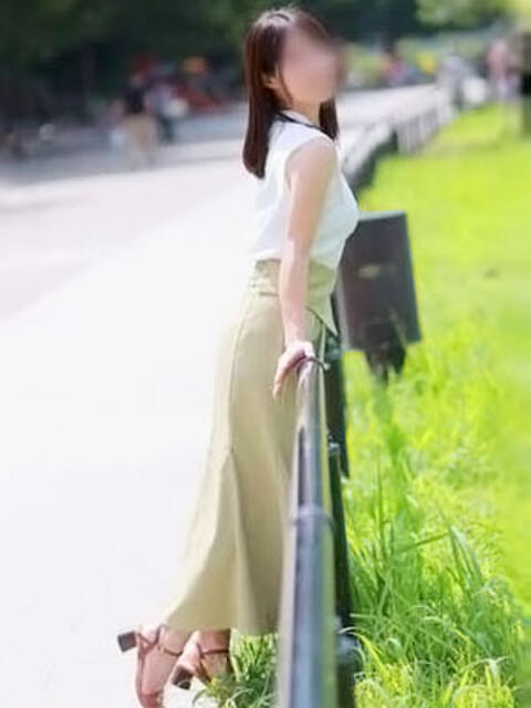 ひな 出会い系人妻ネットワーク 上野〜大塚編(人妻系デリヘル)