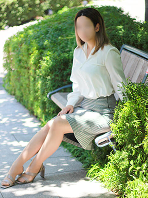 奈美恵 出会い系人妻ネットワーク 上野〜大塚編(人妻系デリヘル)