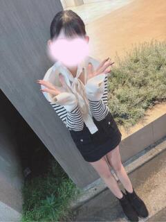 かんの みほ『SSSS級候補！派遣リフレ未経験低身長巨乳美少女』