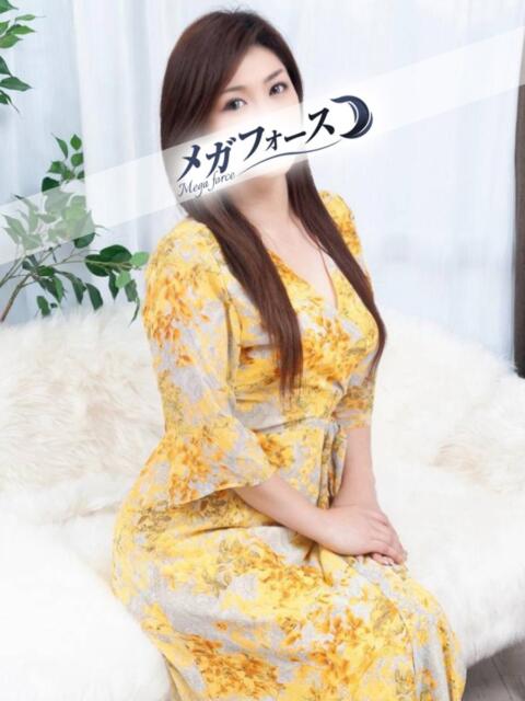 小西 メガフォース(人妻系デリヘル)