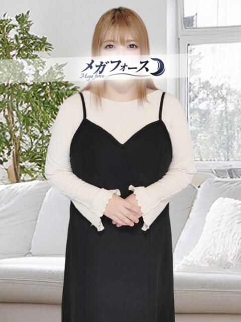 篠宮 メガフォース（人妻系デリヘル）