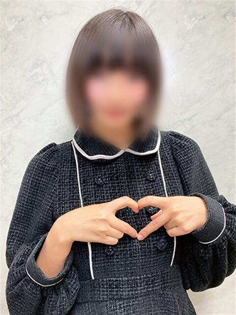 えま 渋谷くいーんず（素人専門ホテヘル＆デリヘル）