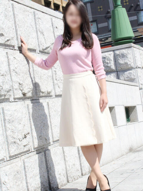 けい 奥鉄オクテツ大阪（駅待ち合わせ型人妻デリヘル）