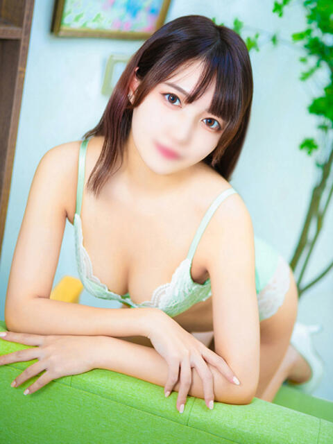 さより S級美女専門　ロイヤルリング（デリヘル）