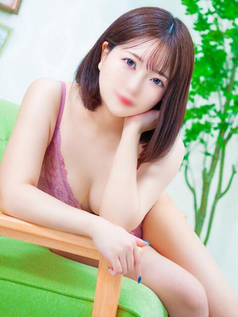ちか S級美女専門　ロイヤルリング（デリヘル）