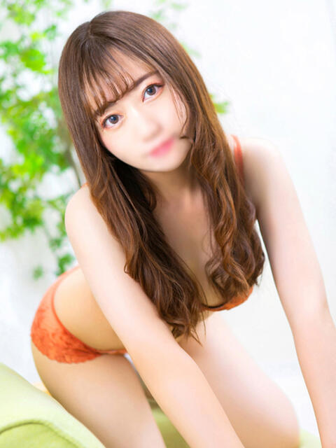 まゆか S級美女専門　ロイヤルリング（デリヘル）