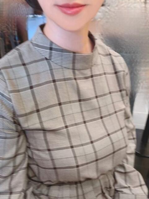 中川 極上でエッチな人妻(人妻・熟女デリヘル)