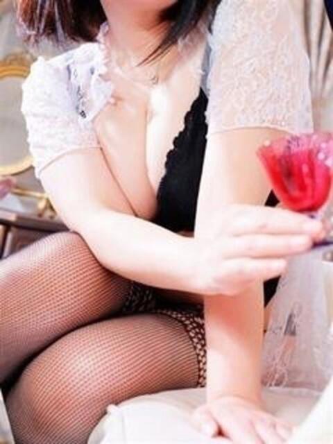 まこと(元鎌倉御殿） パリス雄琴店（ソープランド）