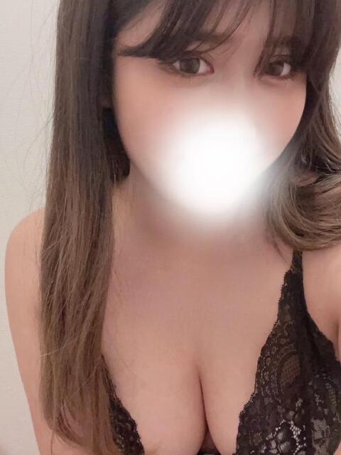 初音 艶妻(若妻ホテヘル)