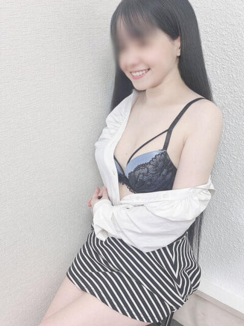 みく 艶妻（若妻ホテヘル）