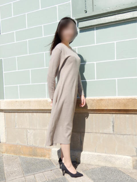 【体験入店】ひより ロダン(人妻熟女デリヘル)