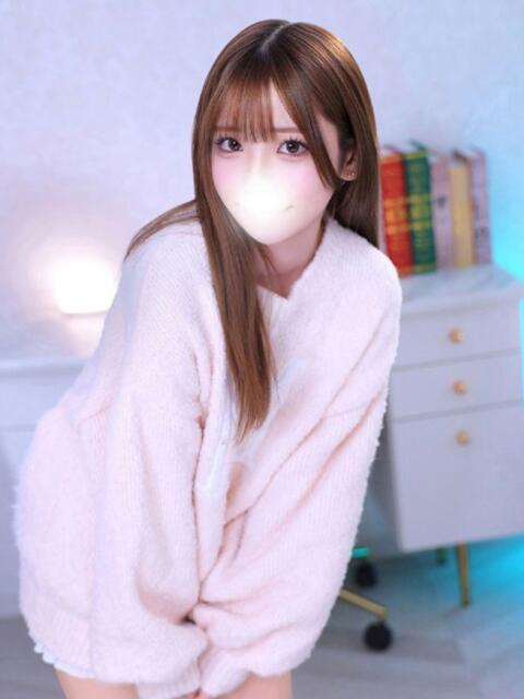 りの★18歳アイドル系新卒娘★ S級素人清楚系デリヘル chloe（デリヘル）