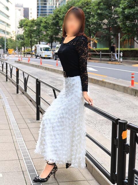 美麗 東京人妻フォーシーズンズ（人妻・熟女待ち合わせデリヘル）