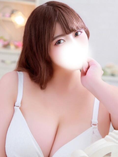 ねね ぽっちゃり巨乳素人専門店ぷにめろ池袋店(ぽっちゃり系デリヘル)