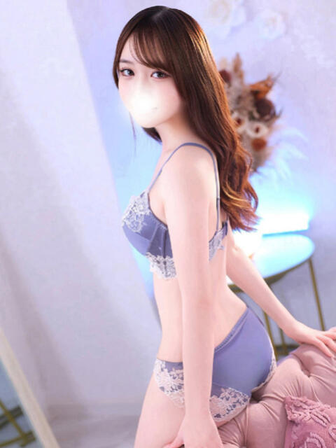 ゆりな★透明感溢れる純真美少女 Chloe五反田本店　S級素人清楚系デリヘル（デリヘル）