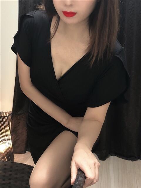 綾川さとみ Aroma w.Lupinus アロマルピナス(八王子)(【非風俗】メンズエステ)