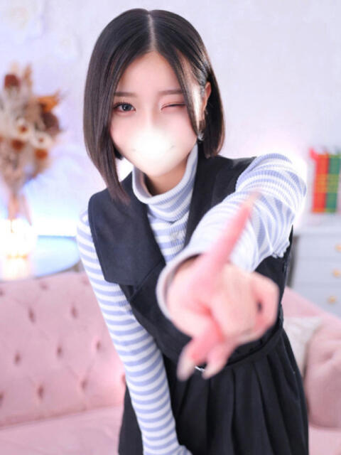 ひびき★坂道系イチャ好きJD★ Chloe五反田本店 S級素人清楚系デリヘル(デリヘル)