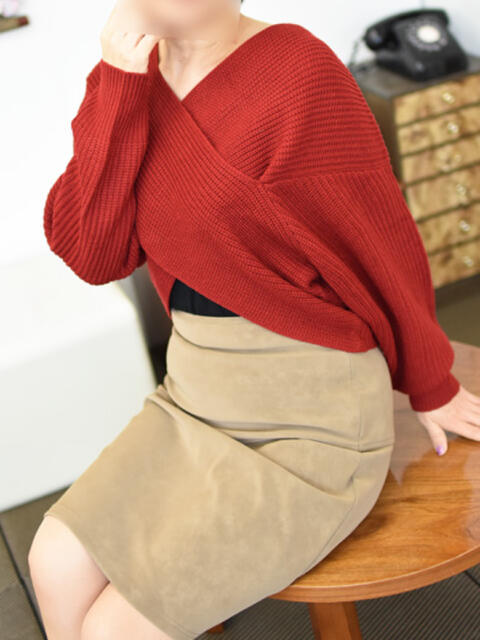 みく(昭和51年生まれ) 熟年カップル名古屋～生電話からの営み～（人妻・熟女デリヘル）