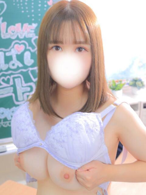 ゆみ 東京巨乳デリヘル おっぱいマート(デリヘル)