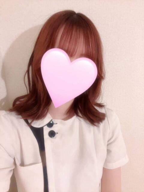 凛々 (りり)・Bランク 8Seasons(エイトシーズン)（【非風俗】メンズエステ）