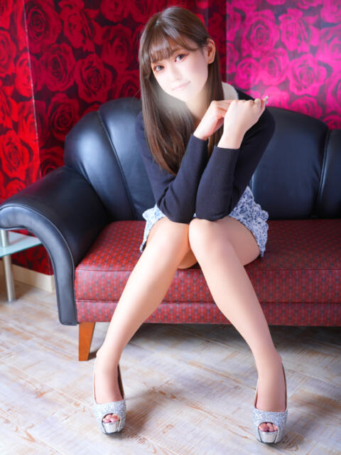 ひな 綺麗なお姉様専門　新横浜リング4C（アンジェリークグループ）（デリヘル）