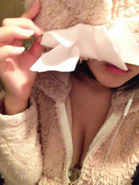 えな（ENA） 裸でマッサージ＋デリヘルサービス！TOKYO VIP（マッサージ+デリヘル）