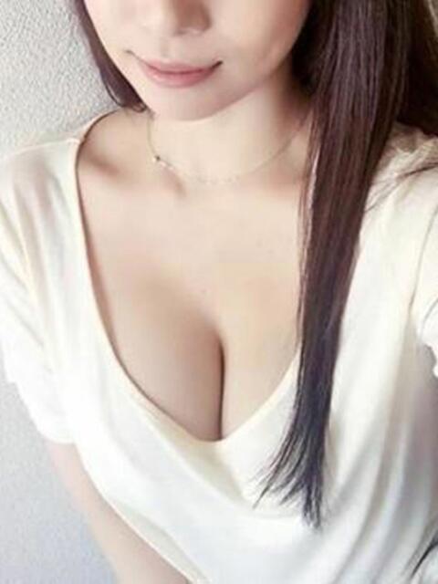 りな（RINA） 裸でマッサージ＋デリヘルサービス！TOKYO VIP（マッサージ+デリヘル）