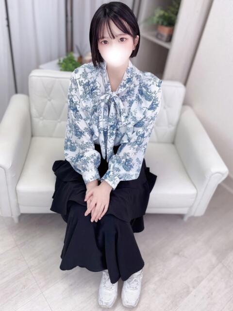 あや 高級オナクラ ひよこクラブ(オナクラ・手コキ)