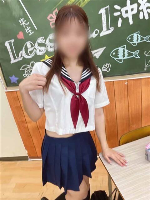 すず Lesson.1沖縄校（風俗エステ）